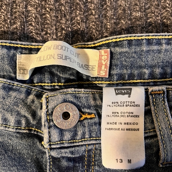 Vintage Levis - 2005 Super low rise bootcut - Size 13M - Picture 7 of 8